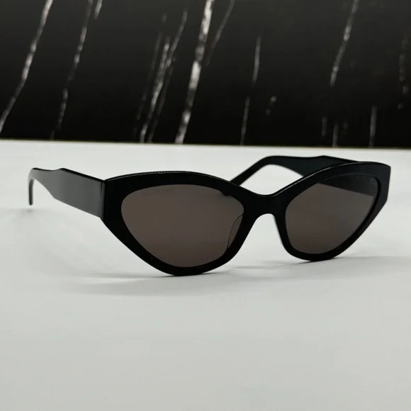 NEW BB0306S 001 BALENCIAGA BLACK CAT EYE WOMEN BALENCIAGA SUNGLASSES - Picture 6 of 12